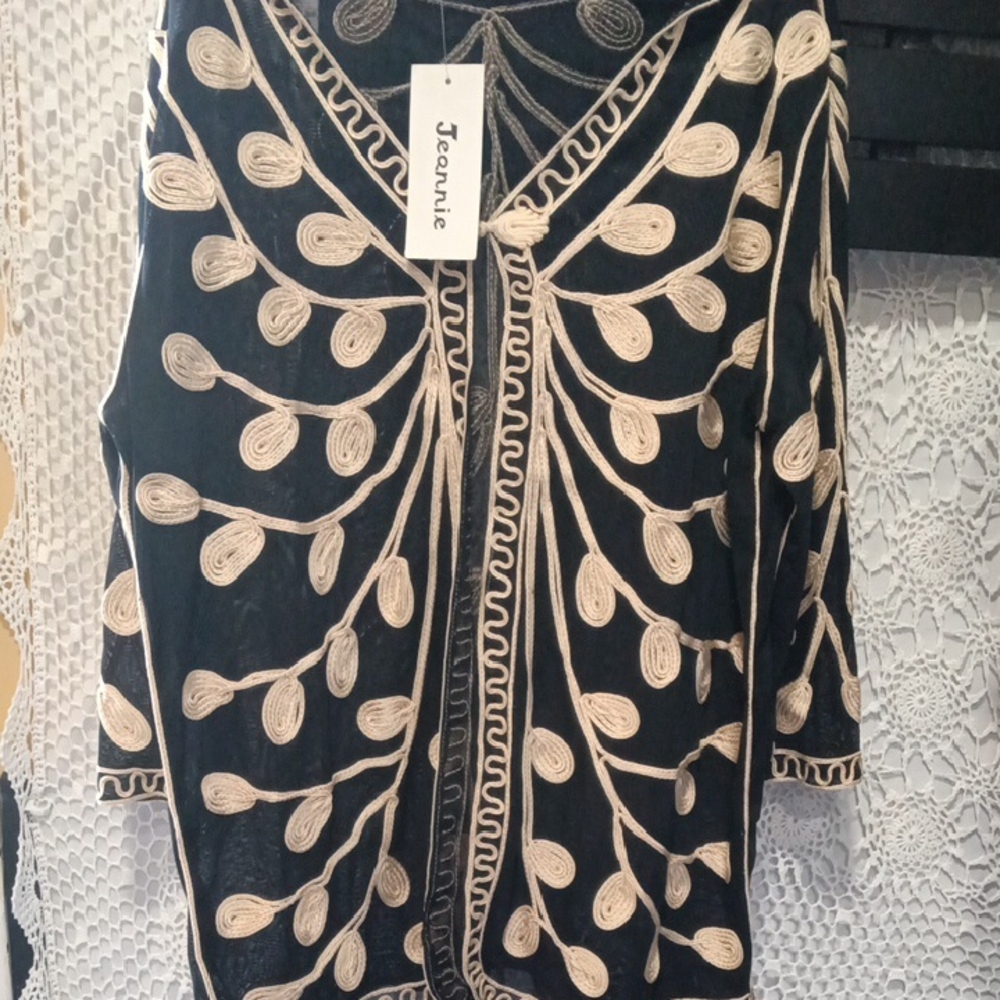 Annie Black and Cream Artistic Blouse